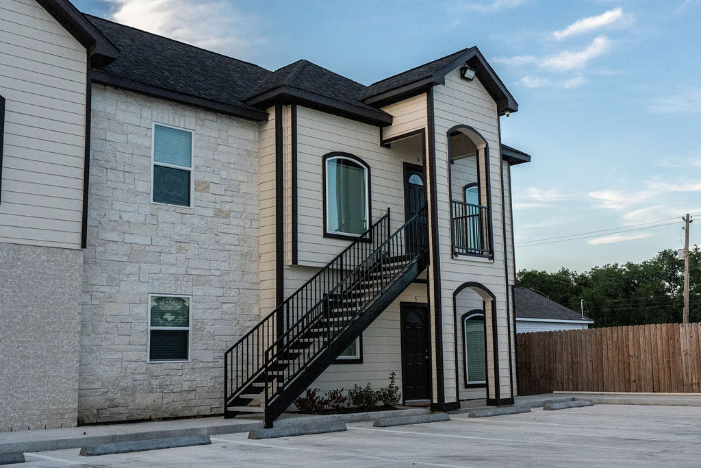 2 Story Front entrance 2 Apartments for rent in Houston, Luxury, Private entrance, 2 Story