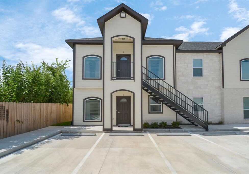Front entrance Primary Photo Apartments for rent in Houston, Luxury Apartments, Private entrance, 2 story